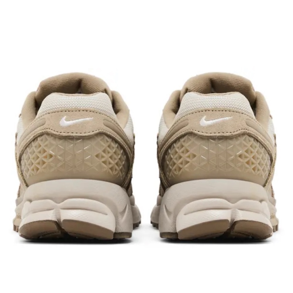 Nike Air Zoom Vomero 5 - Khaki Sesame - kids - size 4 - Picture 7 of 15